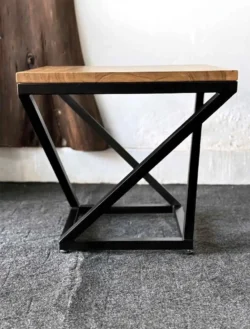 Unique Z shape legs for modern style