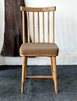 Windsor Chair with Poshish